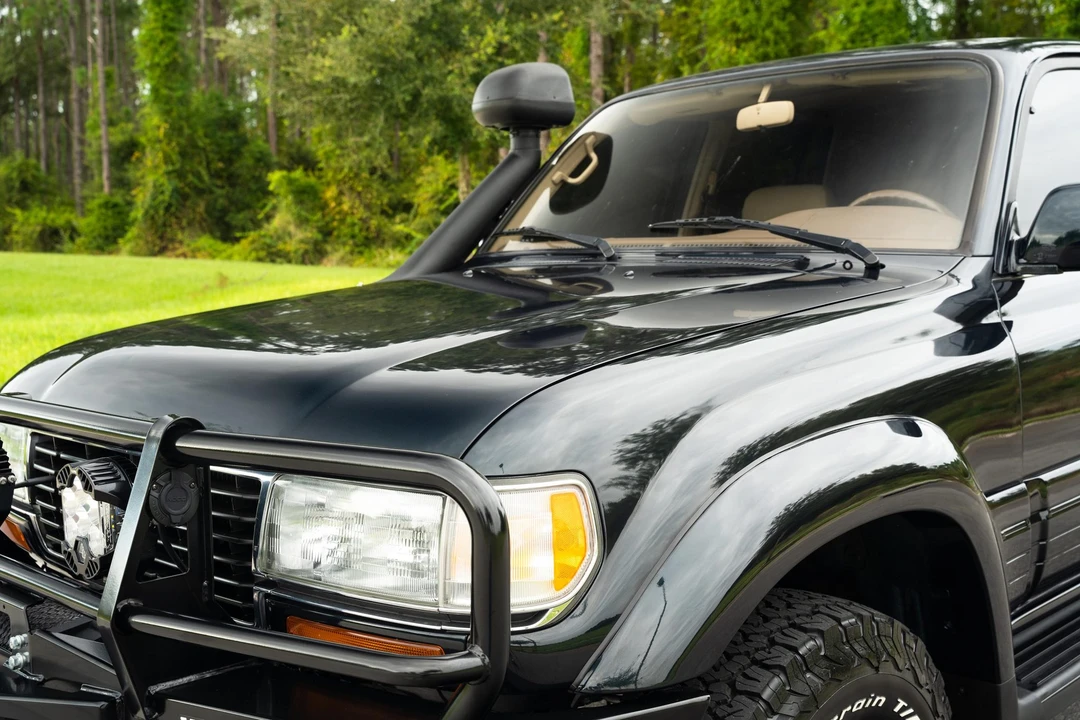 1996 Lexus LX 1st Gen - Image 19 of 31