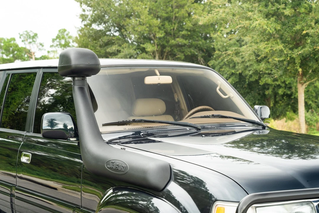 1996 Lexus LX 1st Gen - Image 13 of 31