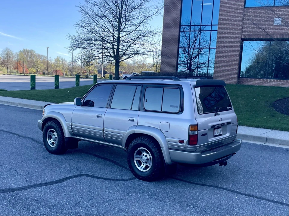 1996 Lexus LX 1st Gen - Image 16 of 31