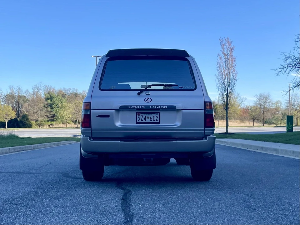 1996 Lexus LX 1st Gen - Image 13 of 31
