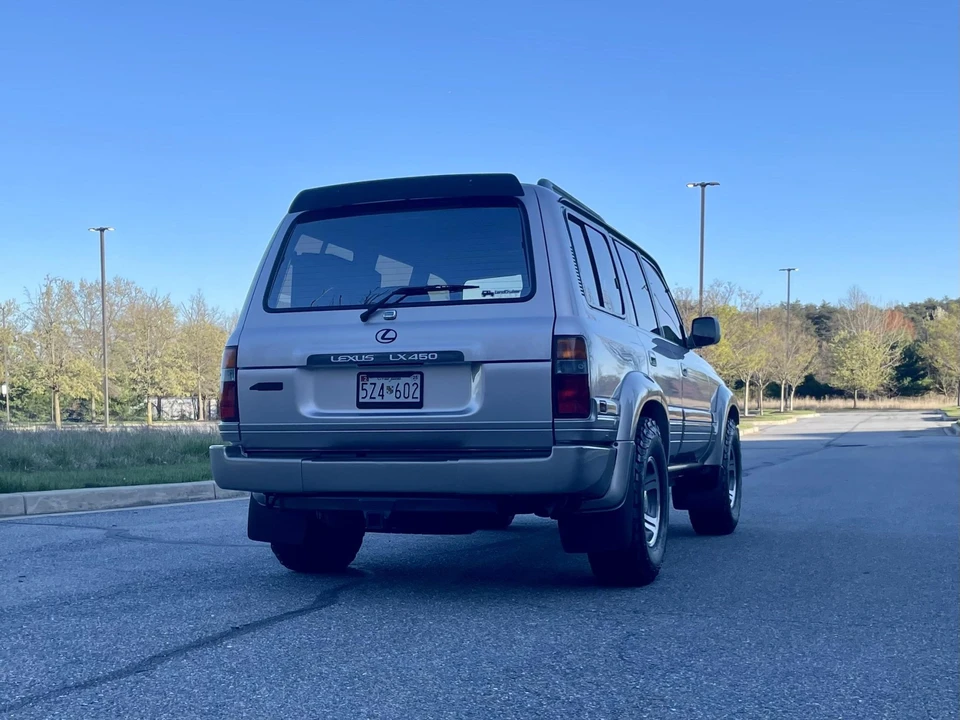 1996 Lexus LX 1st Gen - Image 11 of 31