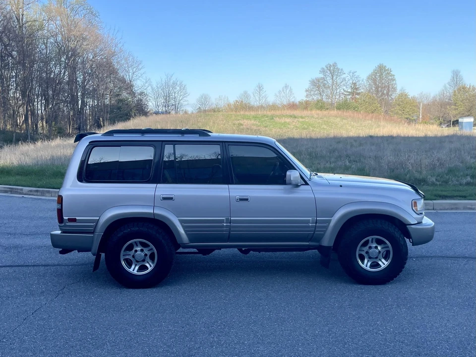 1996 Lexus LX 1st Gen - Image 7 of 31