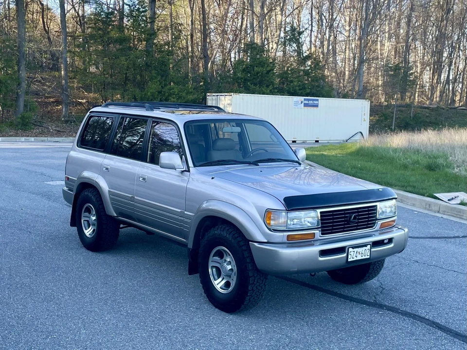 1996 Lexus LX 1st Gen - Image 5 of 31