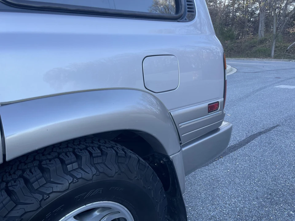 1996 Lexus LX 1st Gen - Image 30 of 31