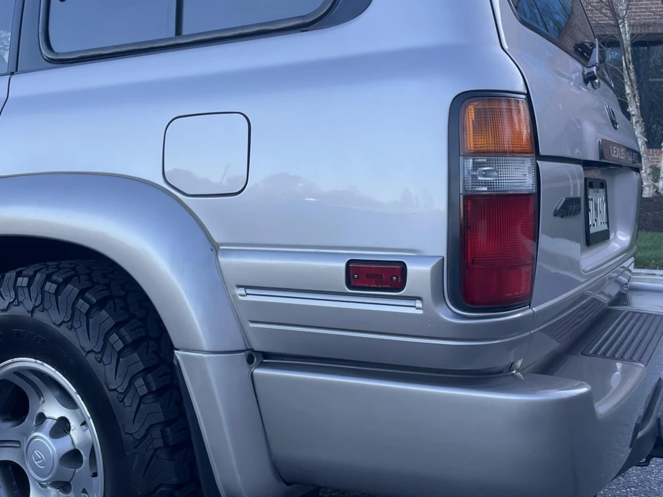 1996 Lexus LX 1st Gen - Image 29 of 31