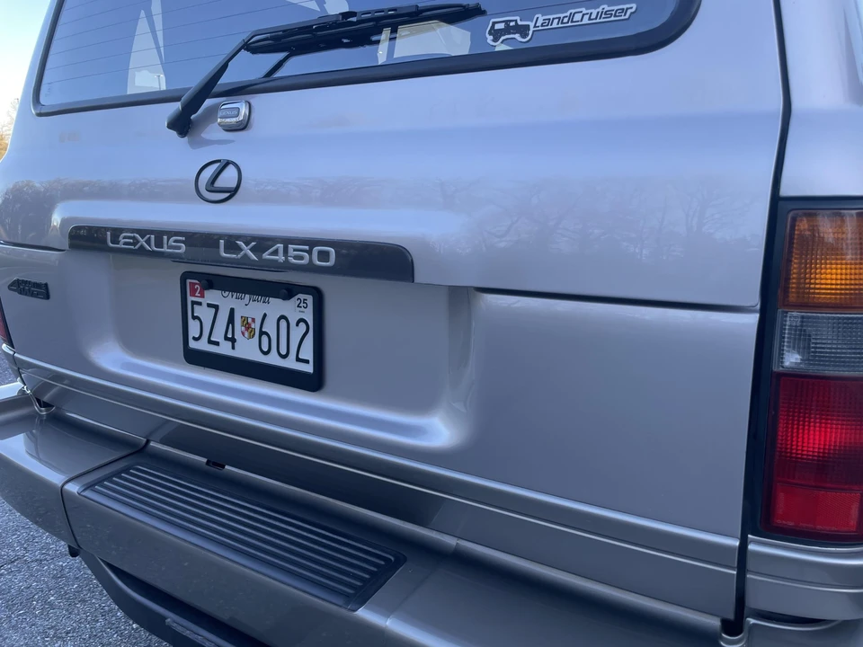 1996 Lexus LX 1st Gen - Image 26 of 31