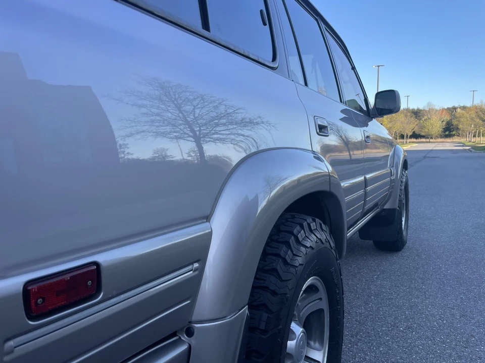 1996 Lexus LX 1st Gen - Image 24 of 31