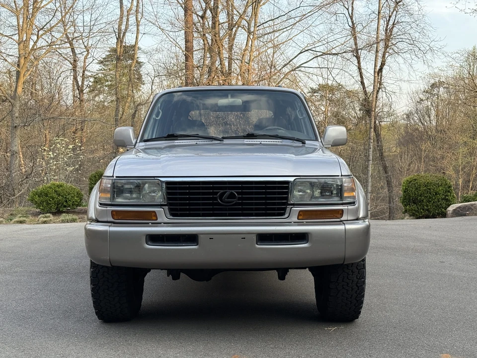 1996 Lexus LX 1st Gen - Image 28 of 31