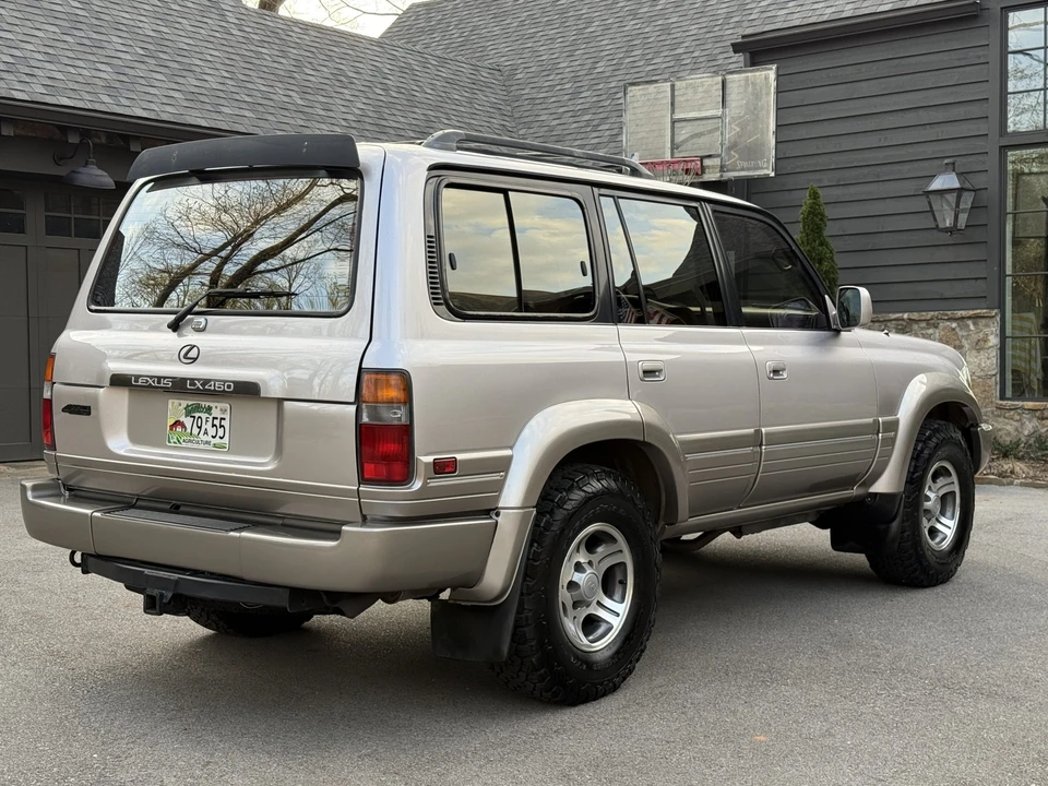 1996 Lexus LX 1st Gen - Image 17 of 31