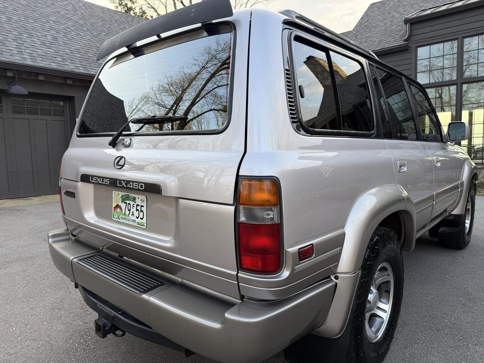 1996 Lexus LX 1st Gen - Image 16 of 31