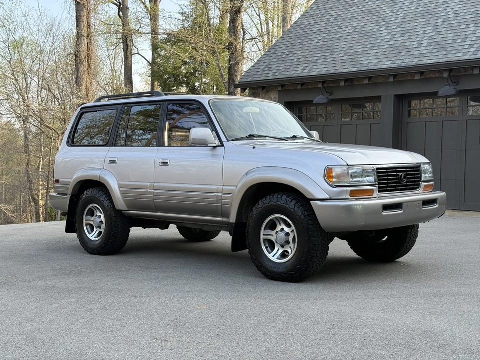 1996 Lexus LX 1st Gen - Image 22 of 31