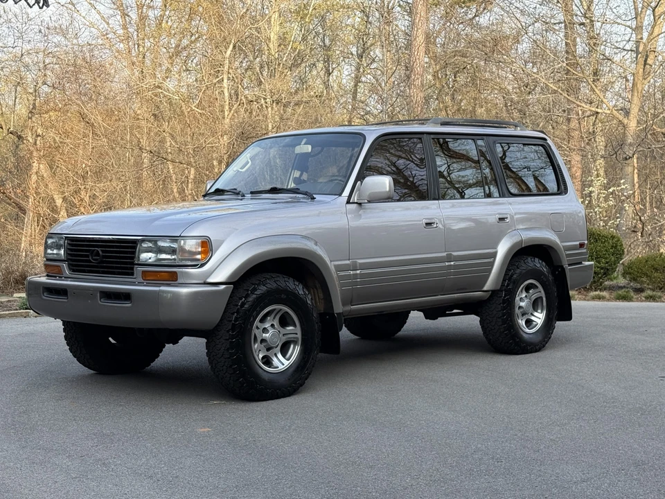 1996 Lexus LX 1st Gen - Image 4 of 31