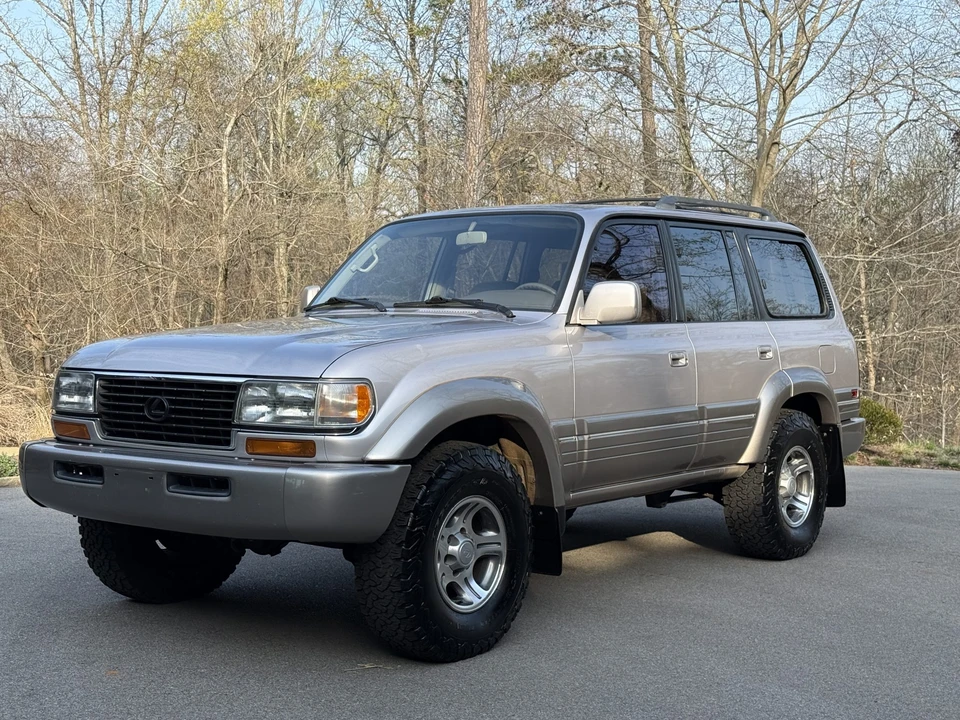 1996 Lexus LX 1st Gen - Image 3 of 31