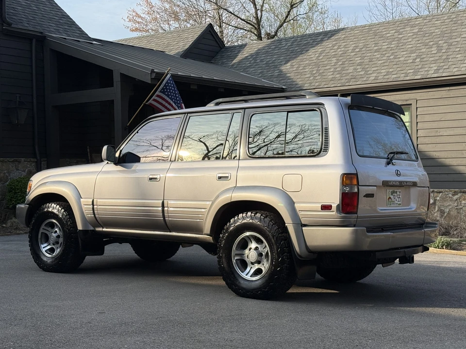 1996 Lexus LX 1st Gen - Image 14 of 31