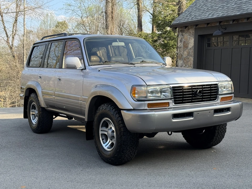 1996 Lexus LX 1st Gen - Image 25 of 31