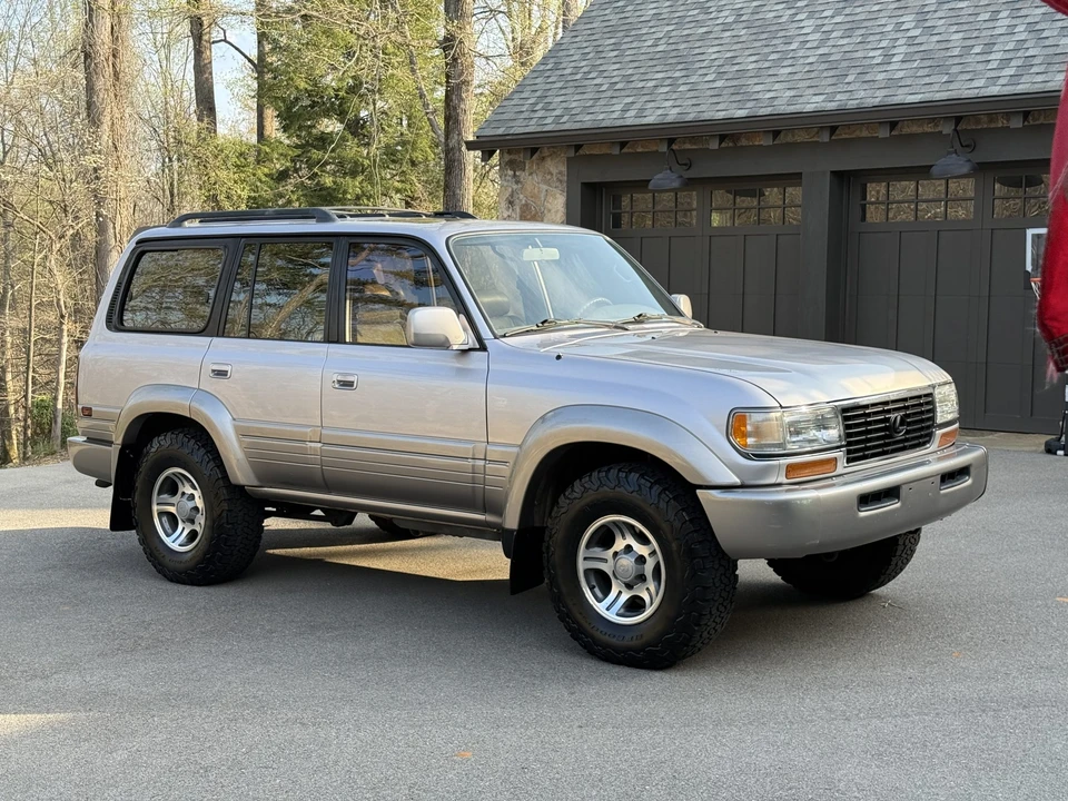 1996 Lexus LX 1st Gen - Image 21 of 31