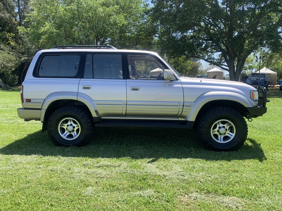 1996 Lexus LX 1st Gen - Image 8 of 31