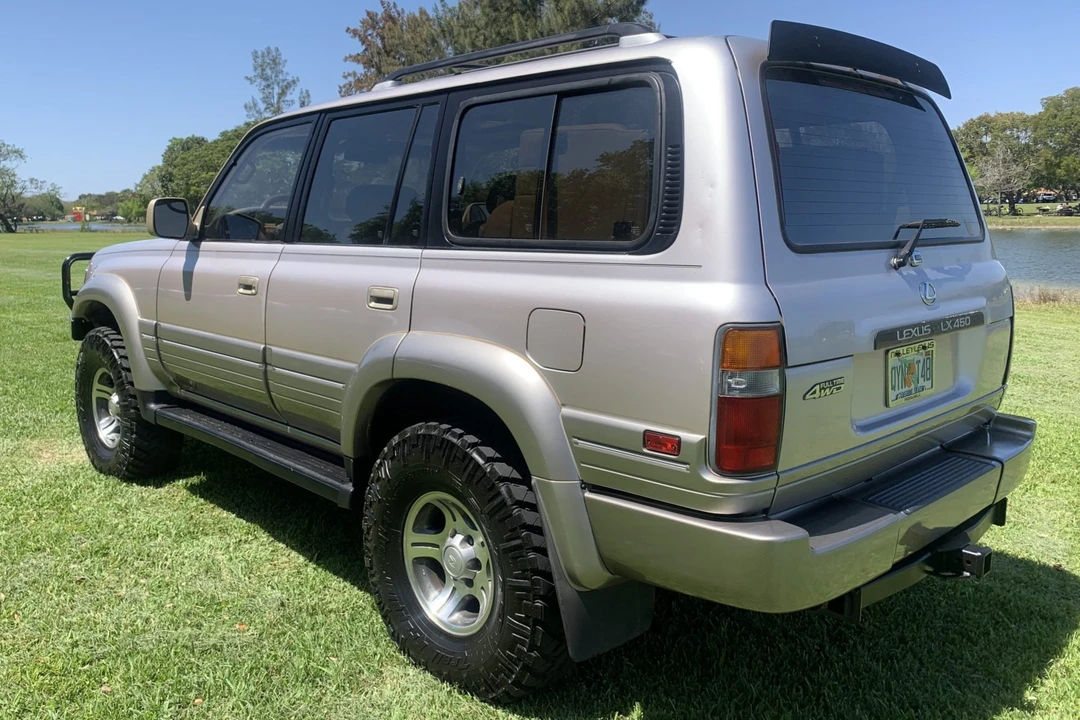 1996 Lexus LX 1st Gen - Image 16 of 31