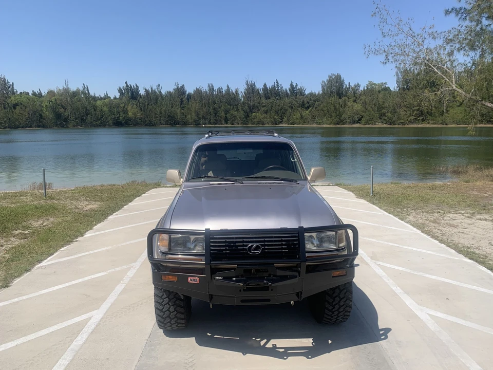 1996 Lexus LX 1st Gen - Image 19 of 31