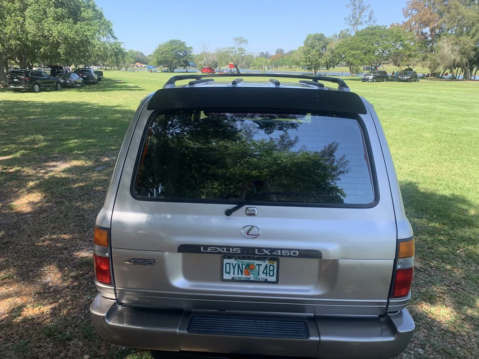 1996 Lexus LX 1st Gen - Image 14 of 31