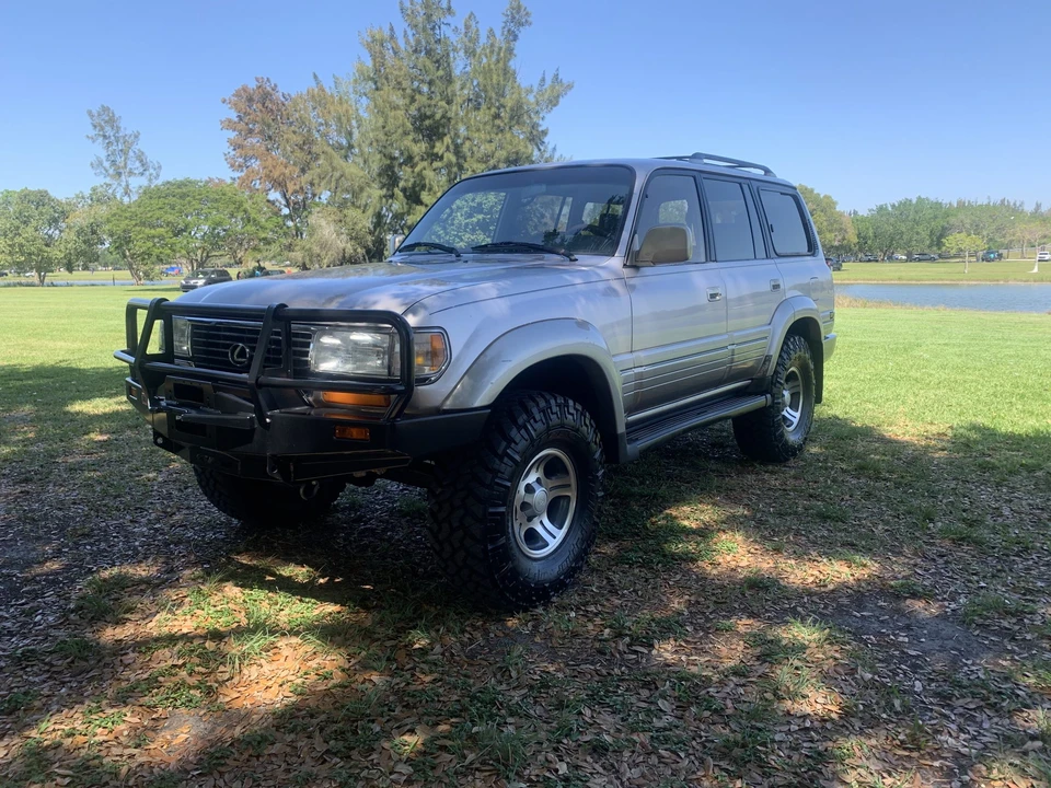 1996 Lexus LX 1st Gen - Image 3 of 31