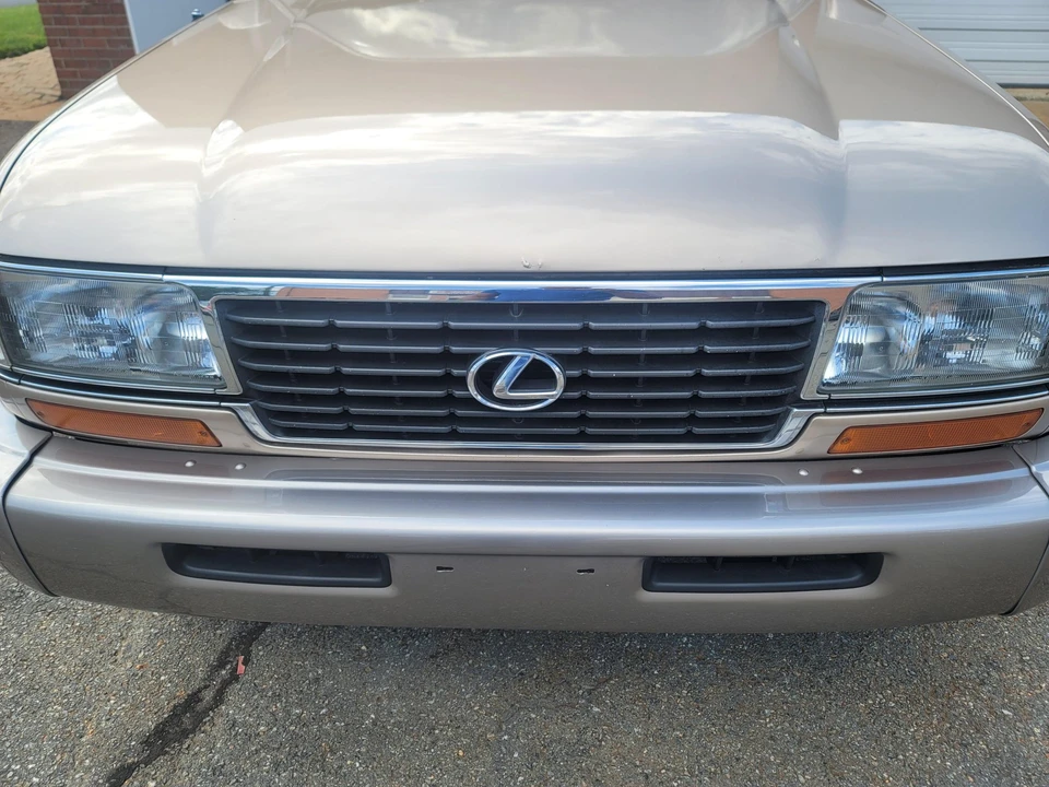 1996 Lexus LX 1st Gen - Image 11 of 31