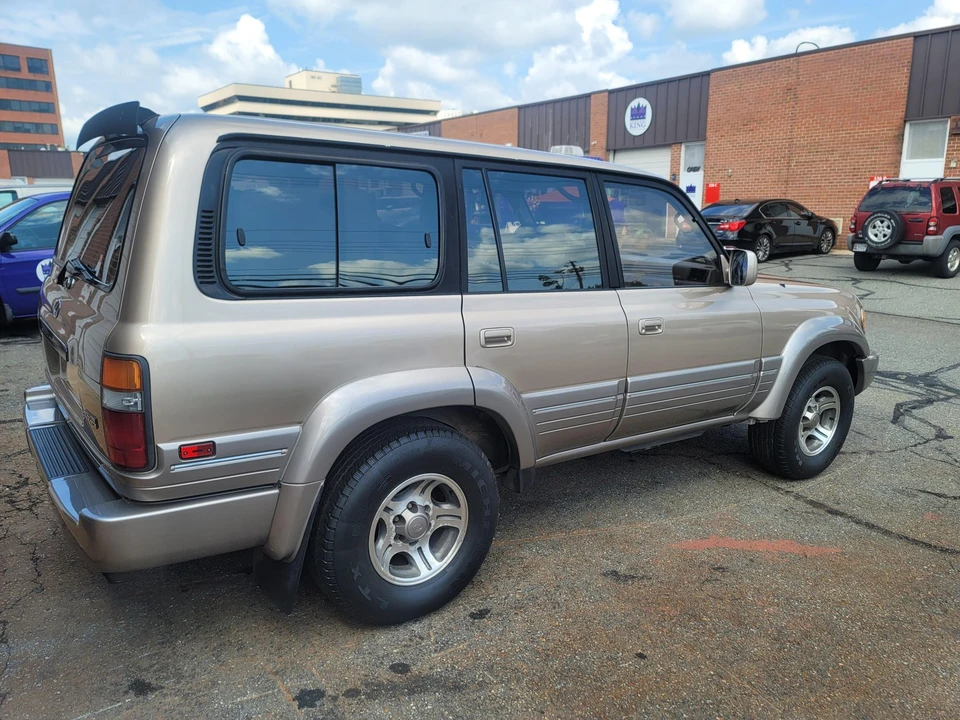 1996 Lexus LX 1st Gen - Image 7 of 31