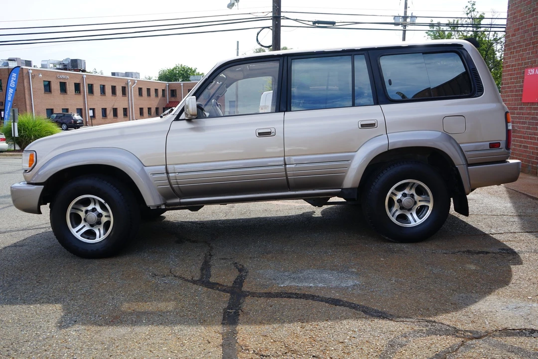 1996 Lexus LX 1st Gen - Image 14 of 31