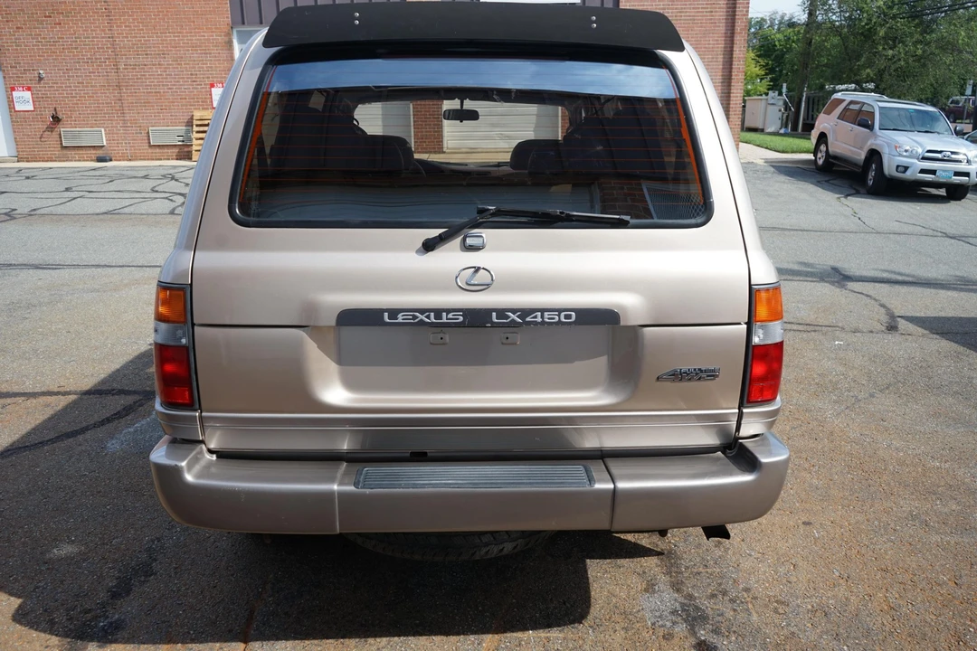 1996 Lexus LX 1st Gen - Image 17 of 31