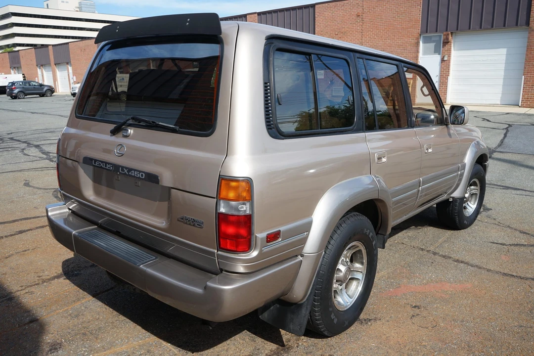 1996 Lexus LX 1st Gen - Image 18 of 31