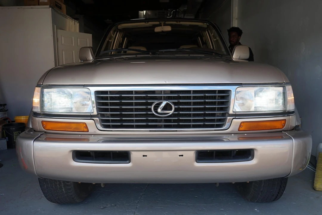 1996 Lexus LX 1st Gen - Image 27 of 31