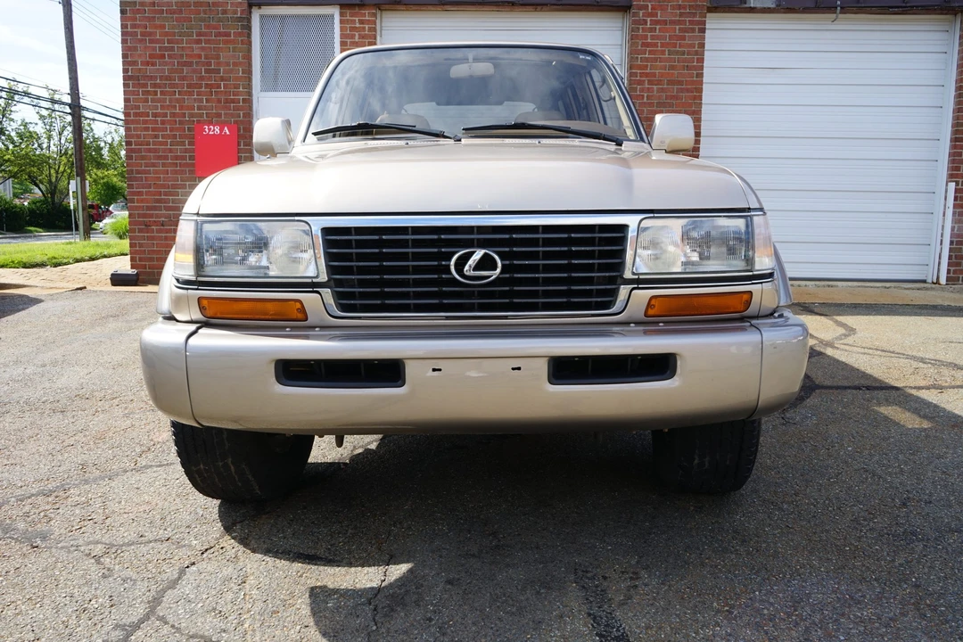 1996 Lexus LX 1st Gen - Image 24 of 31