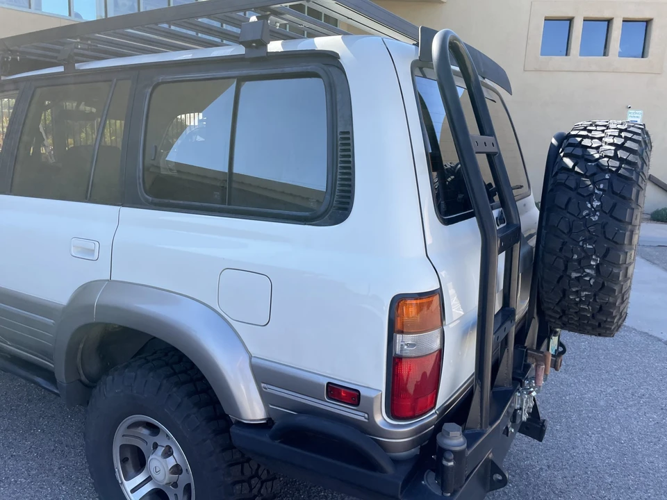 1996 Lexus LX 1st Gen - Image 19 of 31