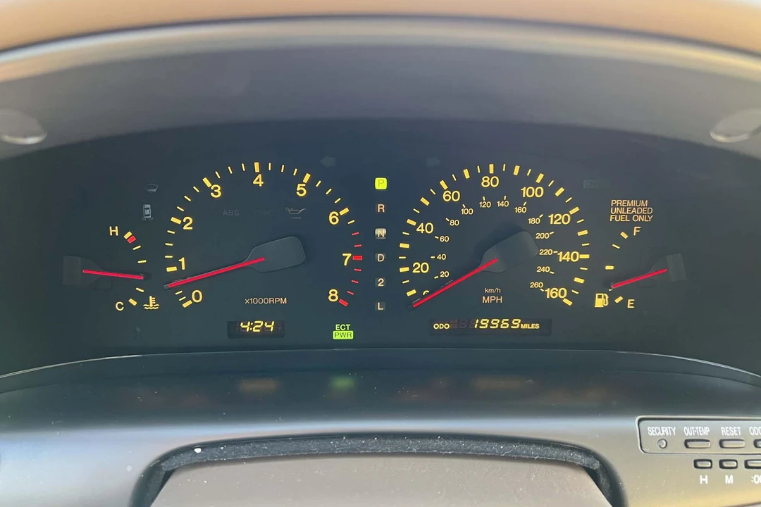1996 Lexus SC400 - Image 19 of 31