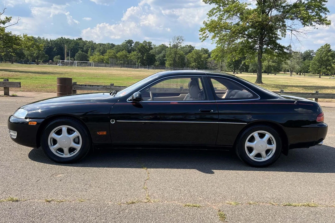 1996 Lexus SC400 - Image 3 of 31