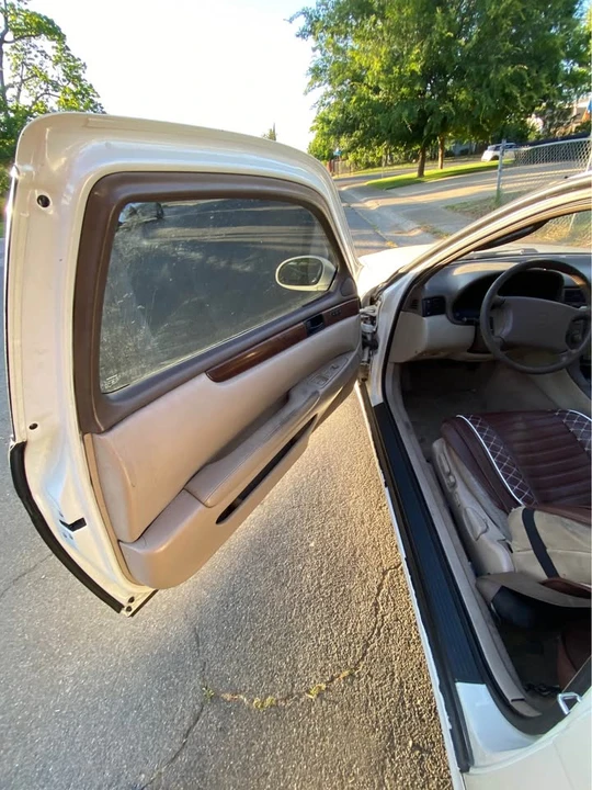 1996 Lexus SC400 - Image 9 of 12