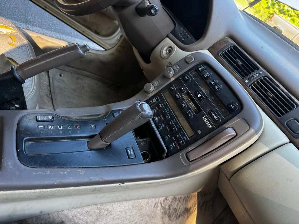 1996 Lexus SC400 - Image 5 of 12