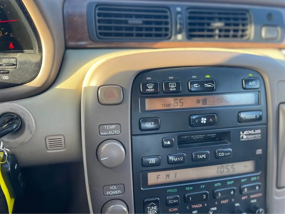 1996 Lexus SC400 - Image 11 of 12