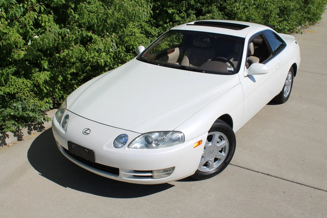 1996 Lexus SC400 - Image 2 of 31