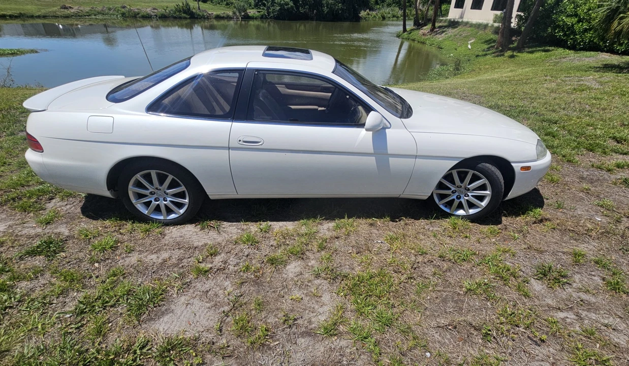 1996 Lexus SC400 - Image 11 of 31