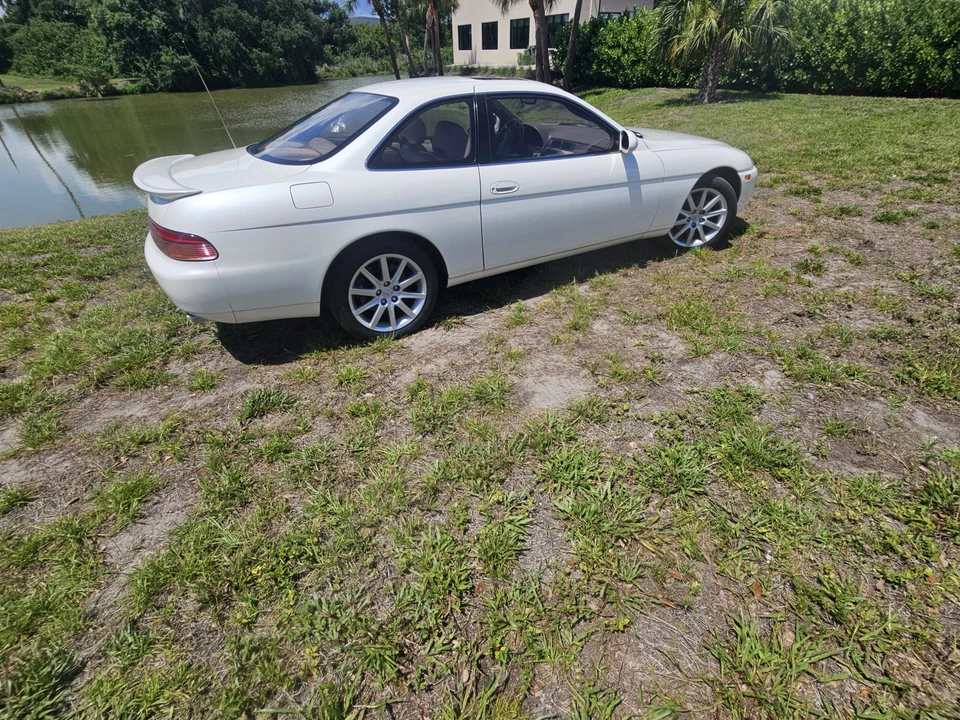 1996 Lexus SC400 - Image 13 of 31