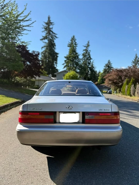1996 Lexus ES 2nd Gen - Image 4 of 14