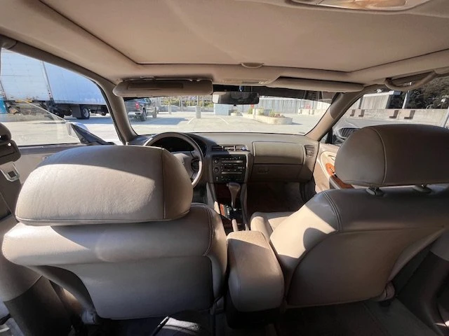 1996 Lexus ES 1st Gen - Image 16 of 20