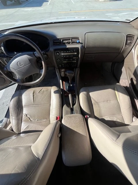 1996 Lexus ES 1st Gen - Image 17 of 20