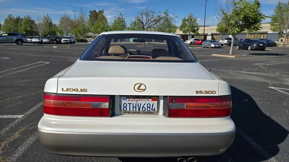 1996 Lexus ES 2nd Gen - Image 6 of 20