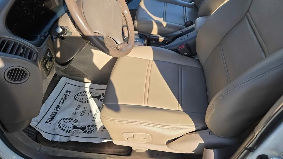 1996 Lexus ES 2nd Gen - Image 11 of 20