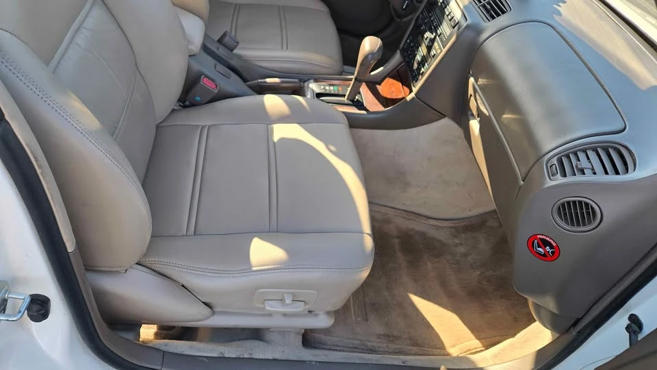 1996 Lexus ES 2nd Gen - Image 12 of 20