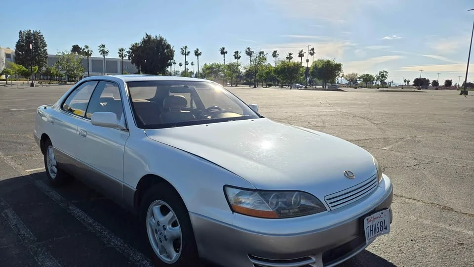 1996 Lexus ES 2nd Gen - Image 8 of 20