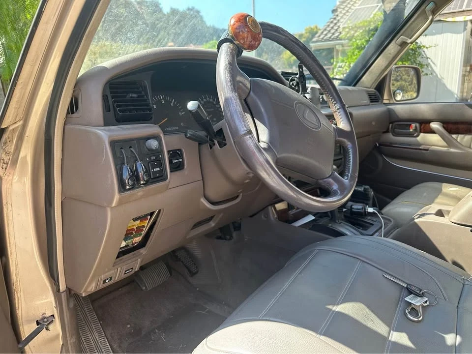 1996 Lexus LX 1st Gen - Image 2 of 10