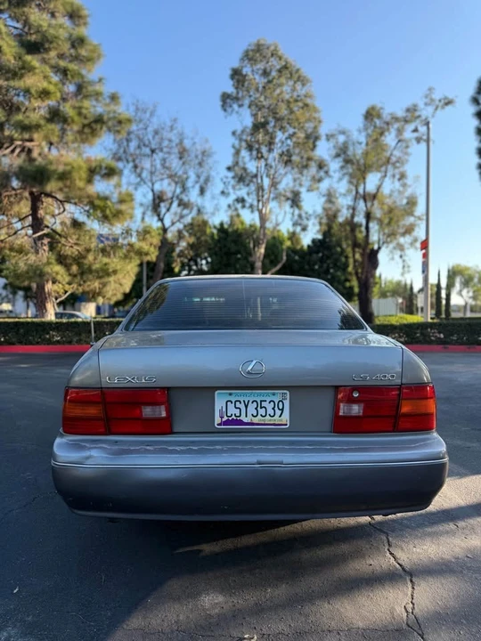 1996 Lexus LS 2nd Gen - Image 4 of 9